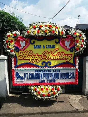 Karangan Bunga Pernikahan  di Manokwari
